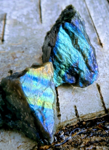 Spectrolite_rainbow_colored_thumb_size._-_only_from_Finland.jpg&width=400&height=500